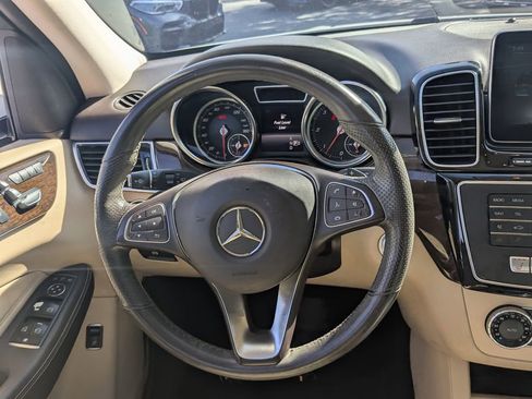 Used 2016 Mercedes-Benz GLE 300d GLE 300d image 3