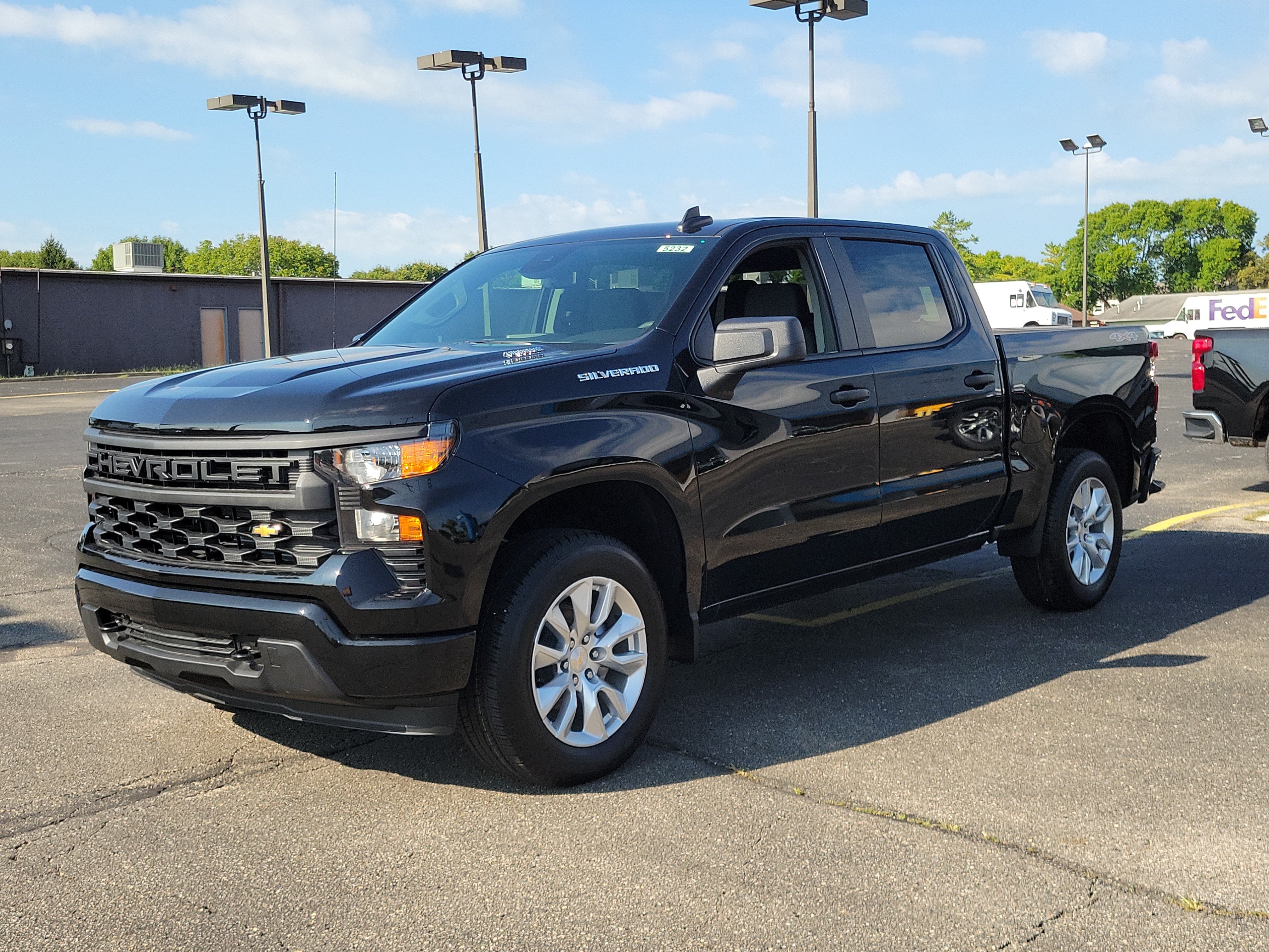 Used 2026 Chevrolet Silverado 1500 Custom AWD/4WD image 2