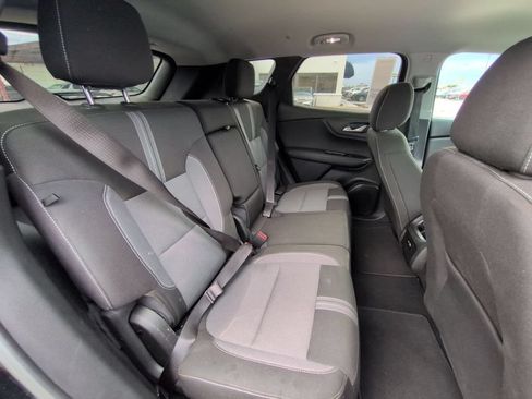 Used 2025 Chevrolet Blazer LT FWD image 29