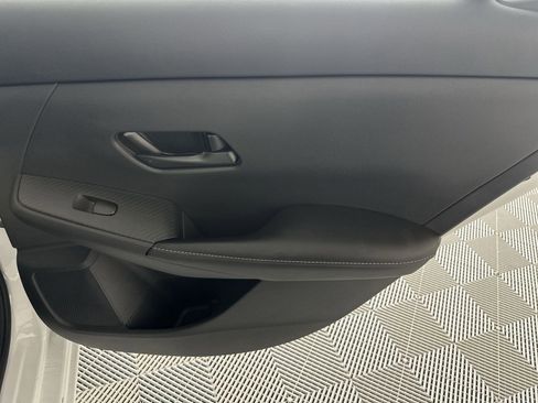Certified 2025 Nissan Sentra SV FWD image 31