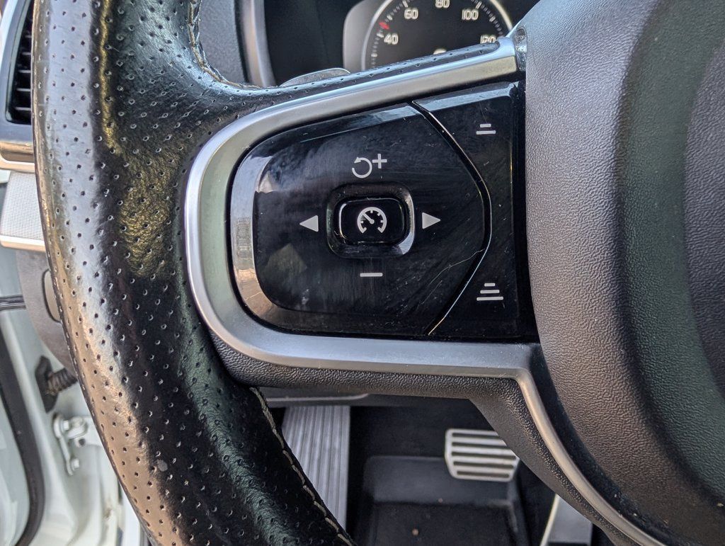 Used 2019 Volvo XC90 T6 R-Design w/ Advanced Package AWD/4WD image 8