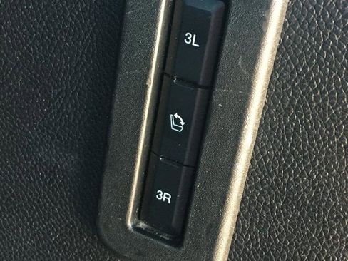 Used 2017 Ford Expedition Limited RWD image 30