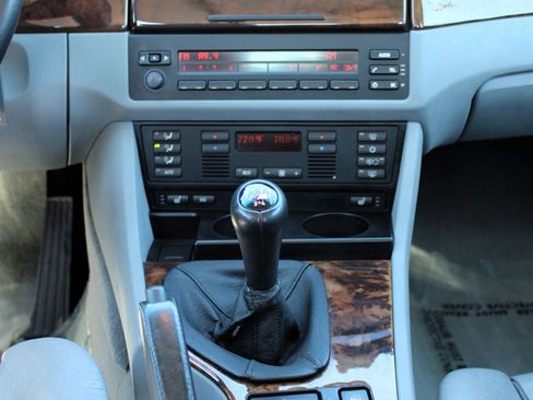 Used 2000 BMW 540i Sedan image 12