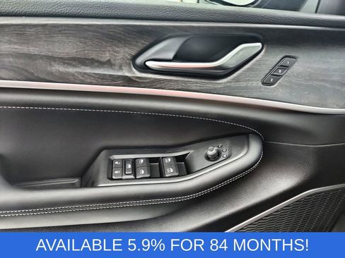 New 2026 Jeep Grand Cherokee L Limited image 12