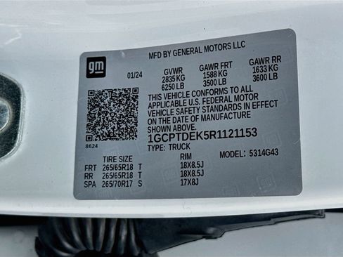 Used 2024 Chevrolet Colorado Z71 w/ Z71 Convenience Package 2 AWD/4WD image 33