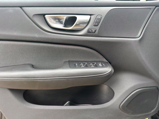 Certified 2024 Volvo S60 B5 Plus w/ Climate Package AWD/4WD image 17