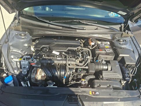 Certified 2023 Hyundai Elantra Limited image 30