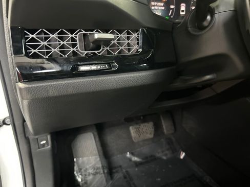 Used 2023 Honda Accord Touring image 21