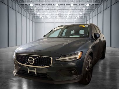 Used 2023 Volvo V60 B5 Cross Country Plus w/ Climate Package