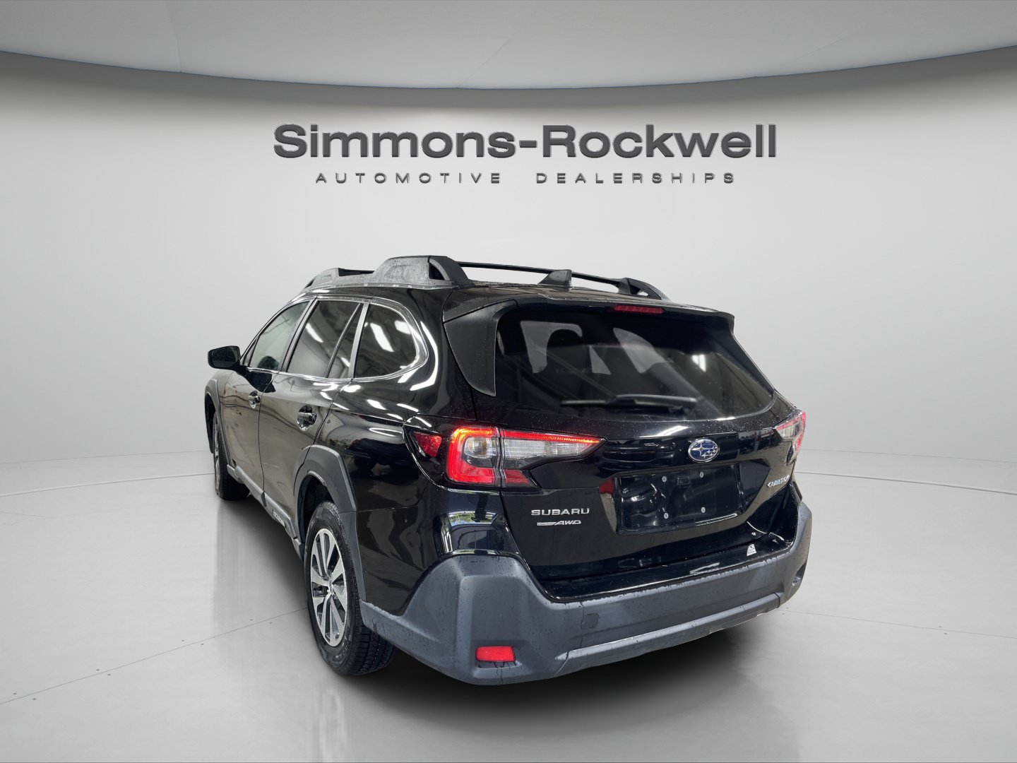 Used 2023 Subaru Outback Premium AWD/4WD image 3