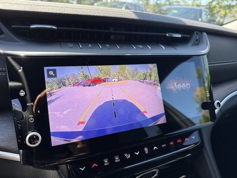 New 2027 Jeep Grand Cherokee L Limited AWD/4WD image 30