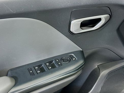 Used 2025 Kia K4 FWD image 15