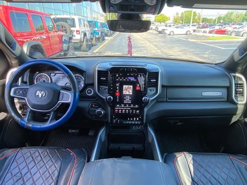 Used 2021 RAM 1500 Big Horn RWD image 16