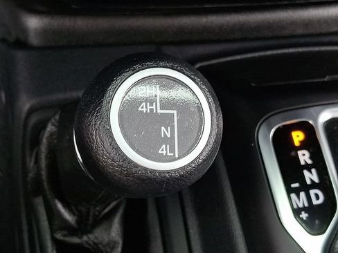 Used 2021 Jeep Gladiator Sport AWD/4WD image 26