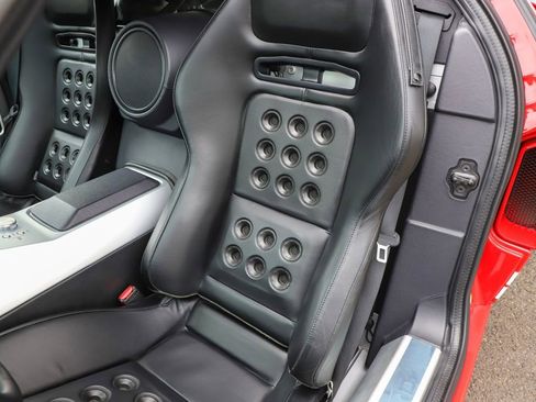 Used 2006 Ford GT RWD image 58
