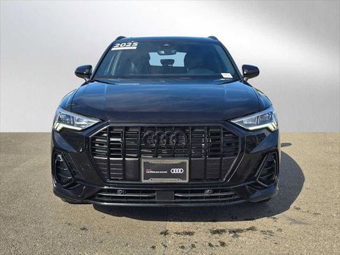 Certified 2025 Audi Q3 2.0T Premium w/ Black Optic Sport Package image 8
