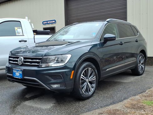 Used 2018 Volkswagen Tiguan SEL image 2