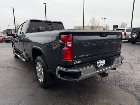 Used 2020 Chevrolet Silverado 2500 LTZ w/ LTZ Premium Package AWD/4WD image 5