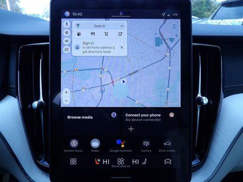 New 2026 Volvo XC60 B5 Ultra w/ Protection Package Premier image 21