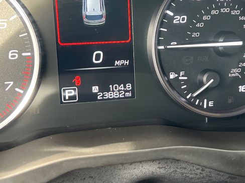 Used 2024 Subaru Ascent Premium w/ Convenience Package image 30