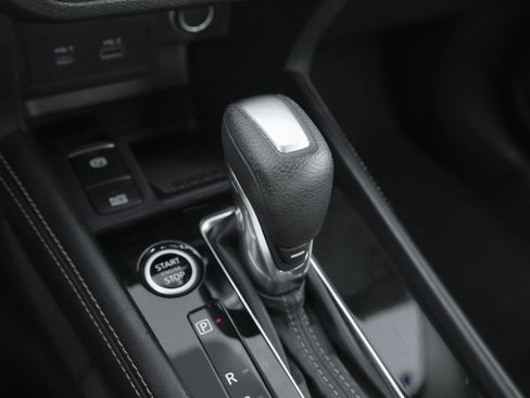 Used 2022 Nissan Kicks SV image 17