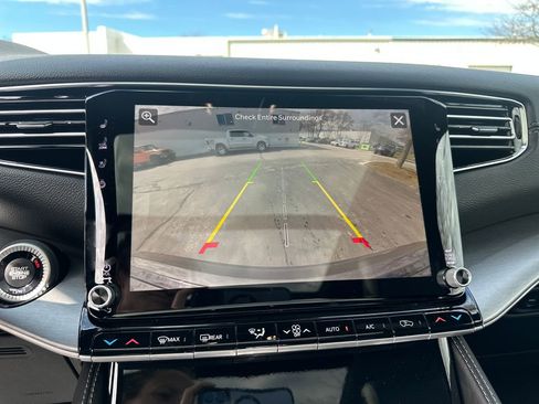 New 2026 Jeep Grand Wagoneer 4WD image 23