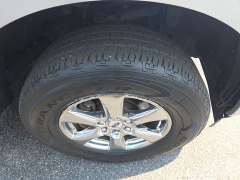 Used 2018 Ford F150 XLT w/ Equipment Group 302A Luxury AWD/4WD image 34