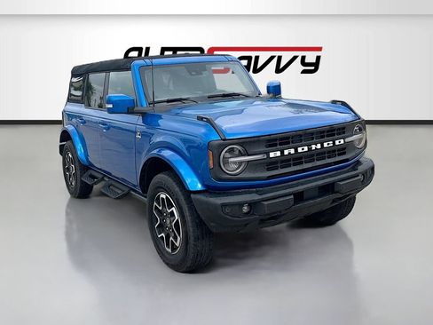 Used 2024 Ford Bronco Outer Banks AWD/4WD image 1