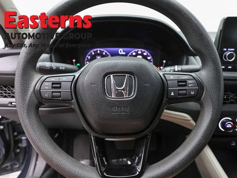 Used 2025 Honda Accord LX image 10
