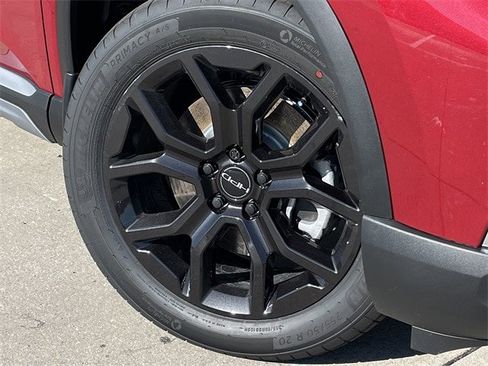 New 2025 Honda Pilot Touring image 9