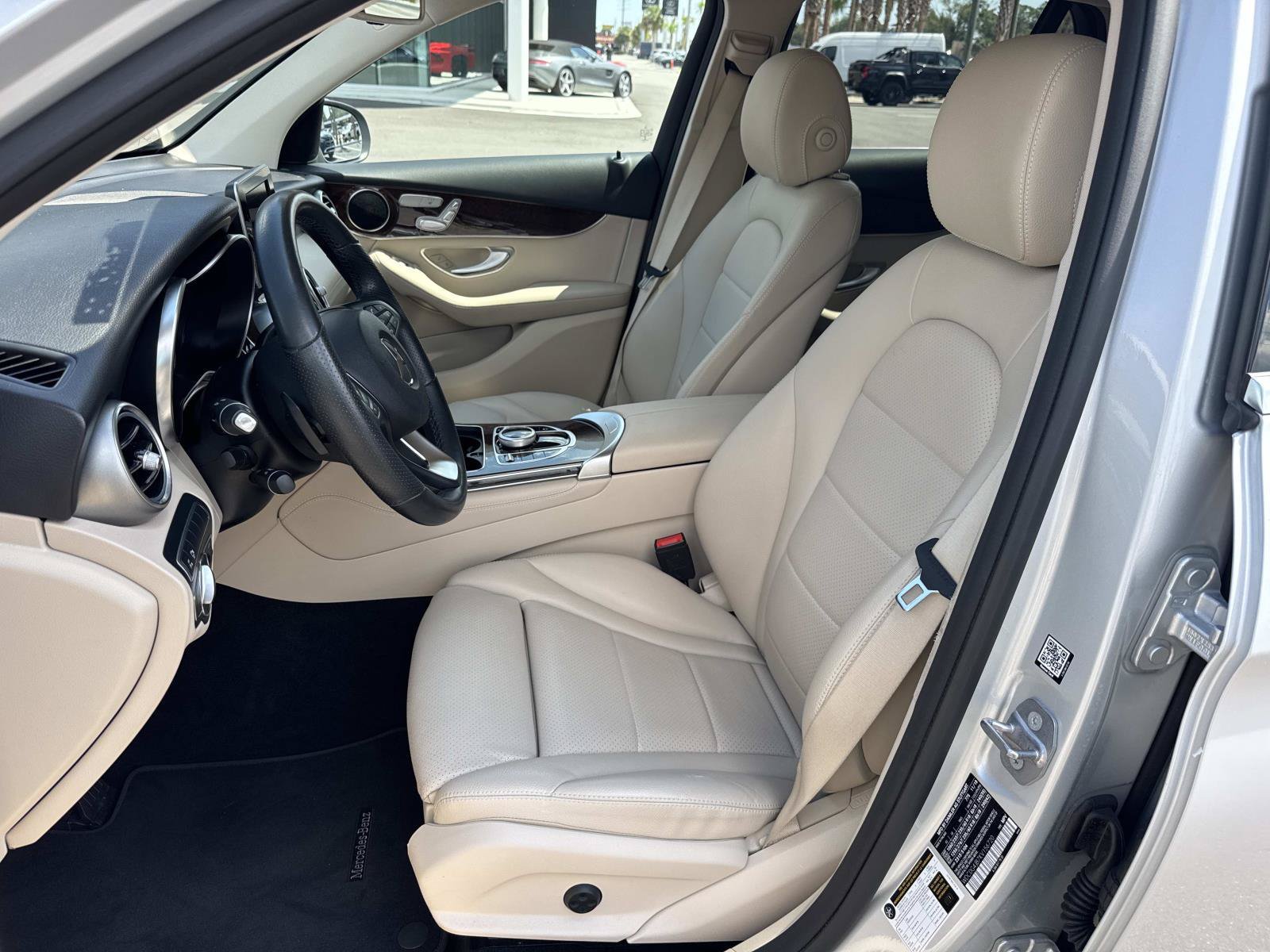 Used 2019 Mercedes-Benz GLC 300 image 21