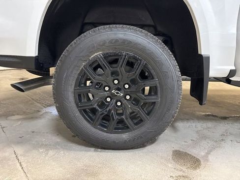 New 2026 Chevrolet Colorado W/T w/ WT Custom Package image 10