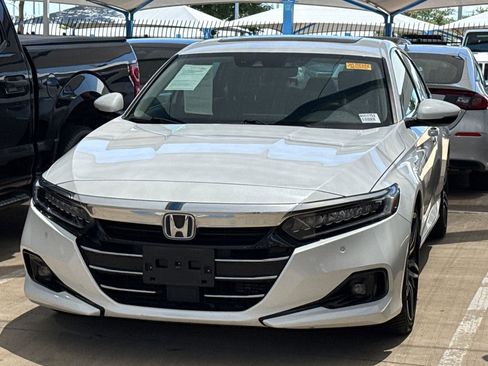 Certified 2022 Honda Accord Touring image 1