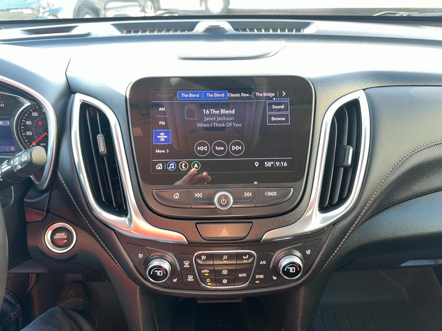 Used 2021 Chevrolet Equinox Premier AWD/4WD image 17
