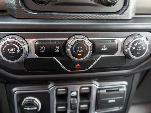Used 2020 Jeep Gladiator Sport w/ Quick Order Package 24S AWD/4WD image 24