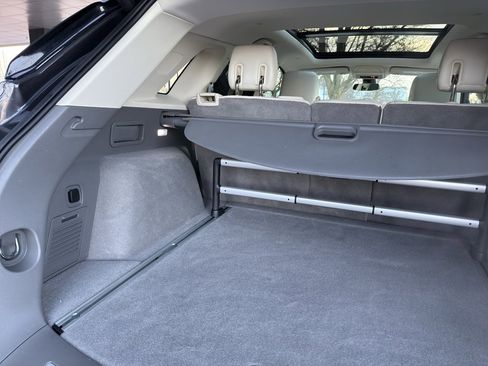 Used 2017 Cadillac XT5 Luxury w/ Driver Awareness Package image 8