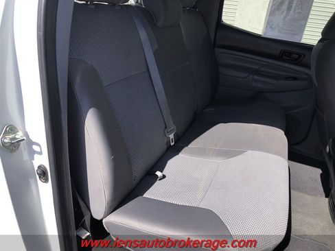 Used 2015 Toyota Tacoma 4x4 Double Cab w/ TRD Off-Road Package image 19