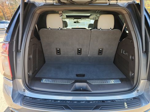 Used 2021 Chevrolet Tahoe Z71 w/ Z71 Signature Package image 56