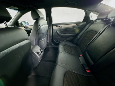 Used 2018 Hyundai Sonata Sport w/ Tech Package 05 FWD image 23
