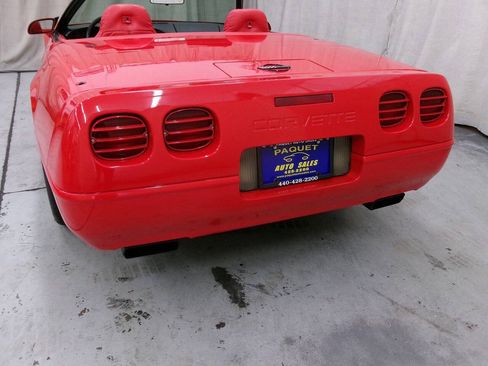 Used 1995 Chevrolet Corvette Convertible RWD image 10