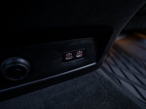 New 2026 BMW X5 M60i image 42