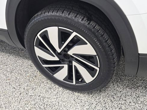 Used 2024 Volkswagen Atlas SE AWD/4WD image 18