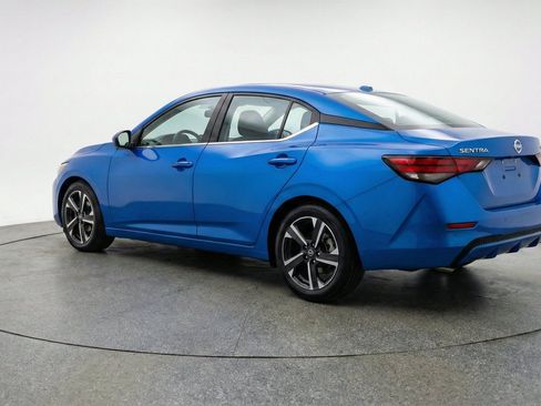 Used 2025 Nissan Sentra SV FWD image 6