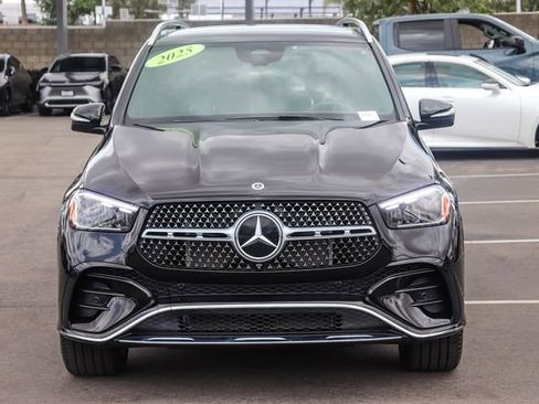 Used 2025 Mercedes-Benz GLE 450e 4MATIC image 2