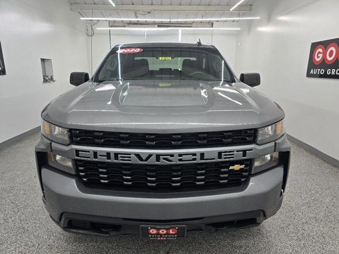 Used 2020 Chevrolet Silverado 1500 Custom w/ Custom Value Package RWD image 3