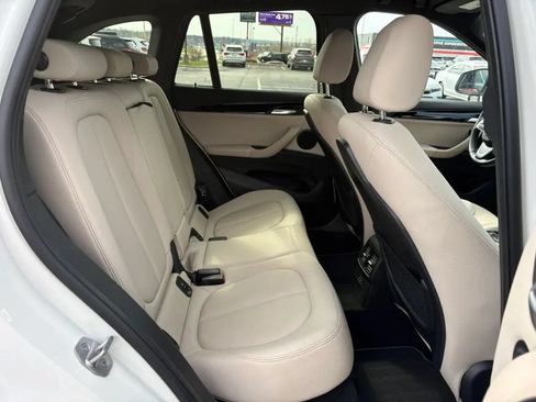 Used 2022 BMW X1 xDrive28i w/ Convenience Package AWD/4WD image 19