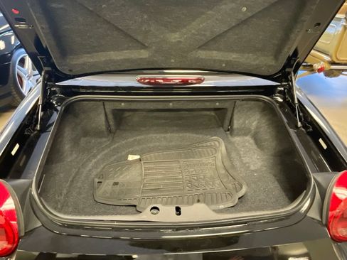 Used 2002 Ford Thunderbird RWD image 19