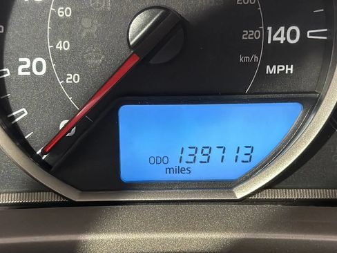 Used 2014 Toyota RAV4 XLE AWD/4WD image 17