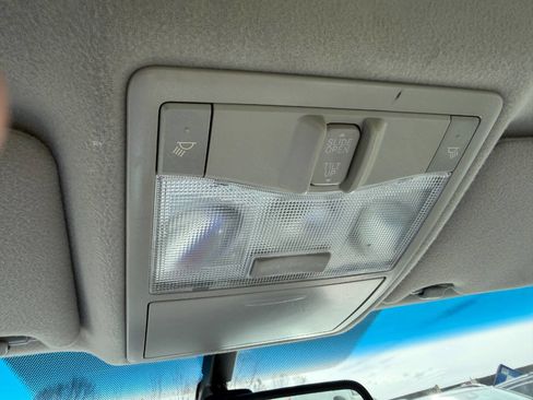 Used 2012 Toyota Avalon image 27