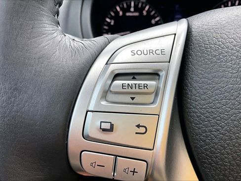 Used 2018 Nissan Altima 2.5 SV w/ 2.5 SV Technology Package FWD image 22